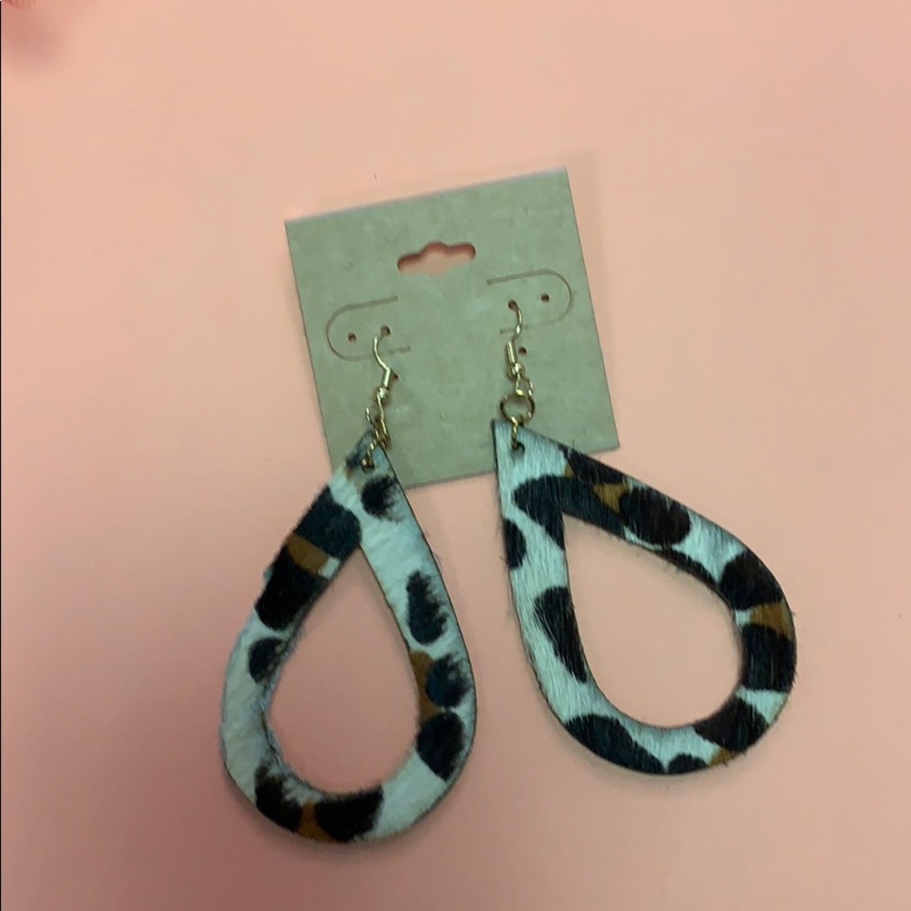 Stunning Dangle Cowhide Jewelry Earrings